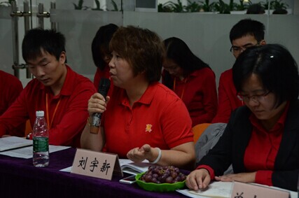 牛商網(wǎng)舉行OA系統(tǒng)正式啟動(dòng)暨簽約儀式