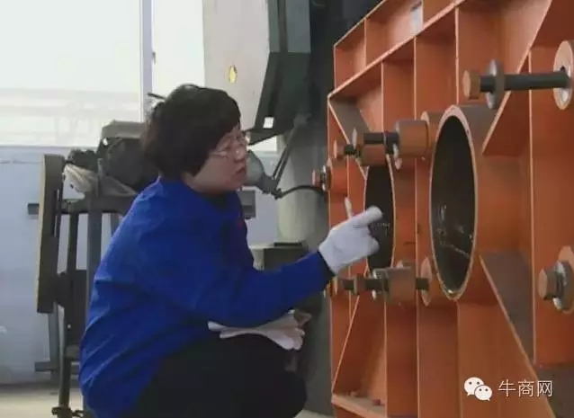 李素香李總學(xué)習(xí)礦用輸送機知識