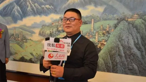 通榮制衣董事長(zhǎng)鄧立方