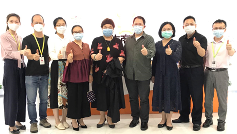 牛商網(wǎng)優(yōu)秀伙伴，一心為客戶服務(wù)