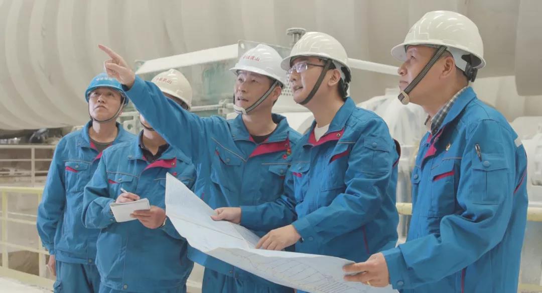 真實(shí)記錄大型央企的觸網(wǎng)之路