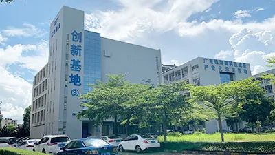 傳統(tǒng)醫(yī)療行業(yè)如果通過(guò)互聯(lián)網(wǎng)轉(zhuǎn)型？